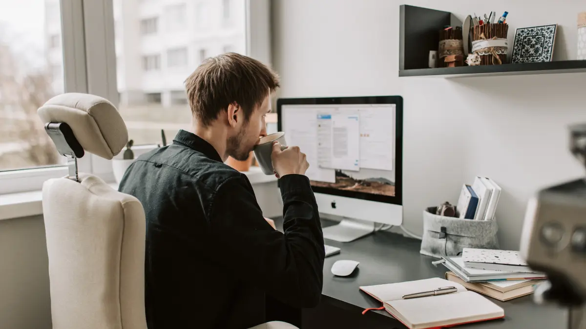 How to Build a Personal Brand on LinkedIn That Gets You Inbound Leads Every Week